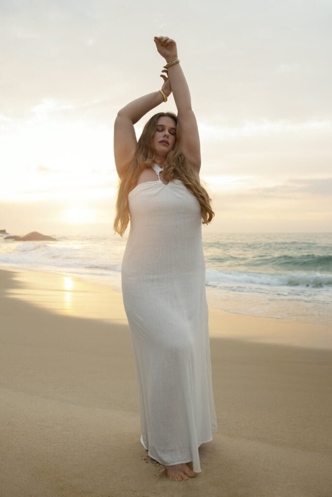 Self-Love and Body Positivity - Embrace Your Unique Beauty 3 A woman appreciating her body
